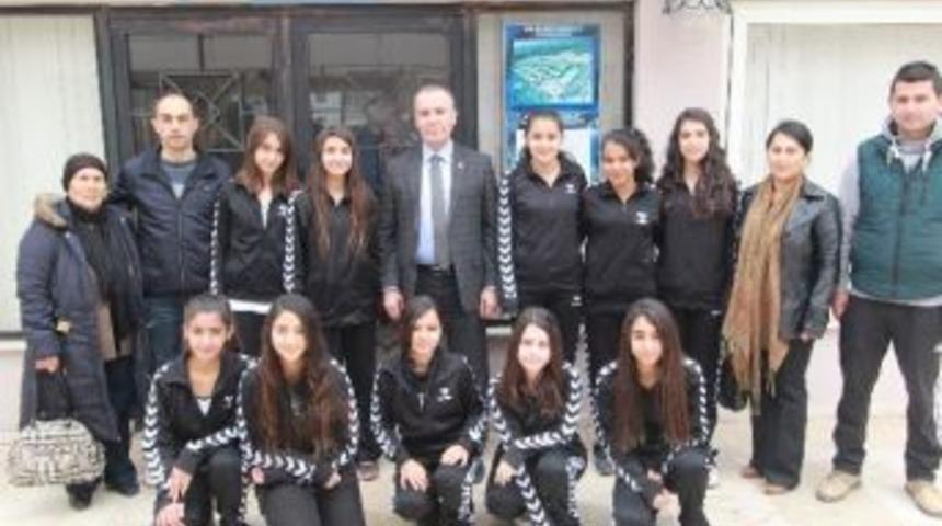 Anadolu Yıldızlar Ligi Voleybol Takımı Mardin&rsquo;e Gidiyor