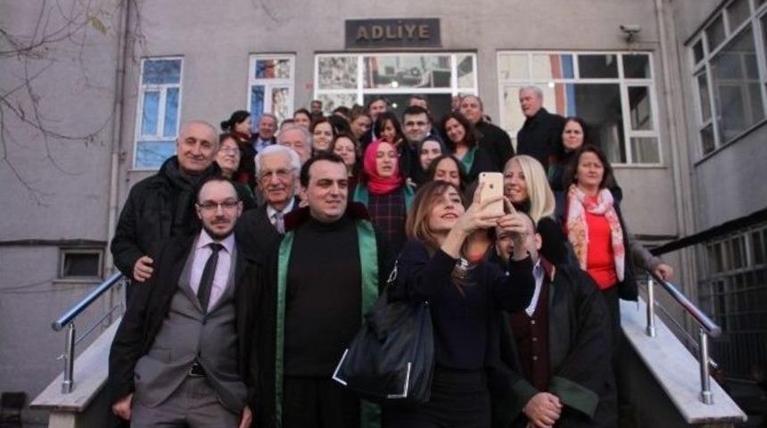 Eski Adliye Binasında Veda Fotoğrafı