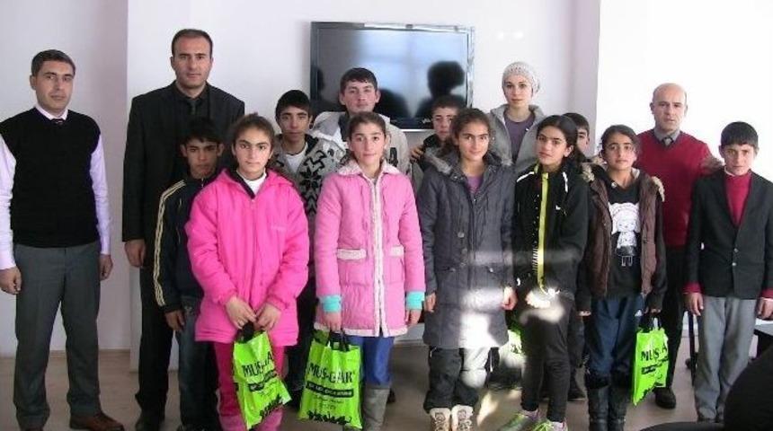 Cumhuriyet Ortaokulu Kros Yarışmasında Dereceye Girdi