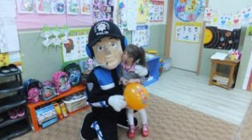 Kanka Polis &Ccedil;ocuk K&uuml;t&uuml;phanesi Kurulacak