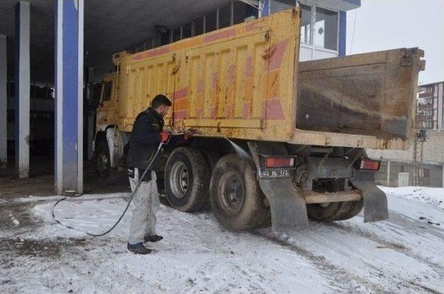 Özalp Belediyesi’nin Araç Bakım Onarım Birimi Faaliyete Girdi