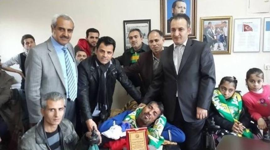 Sedye İle Ma&ccedil;lara Giden Taraftara &Ouml;d&uuml;l