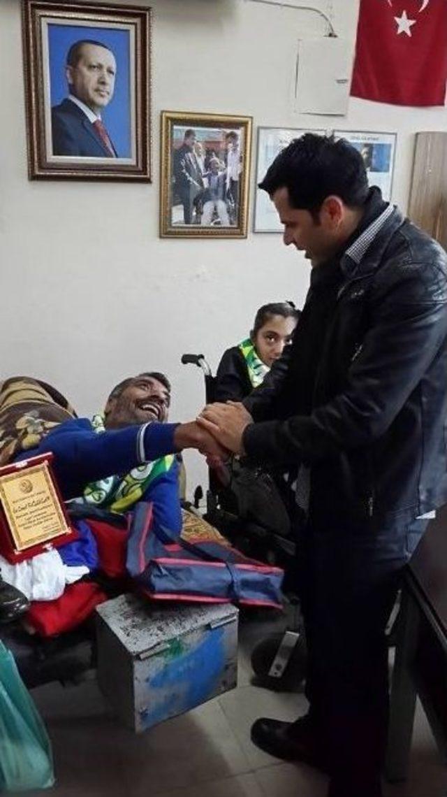 Sedye İle Ma&ccedil;lara Giden Taraftara &Ouml;d&uuml;l 1