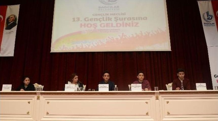 Gen&ccedil;ler Konuştu, İl&ccedil;e Y&ouml;neticileri Dinledi