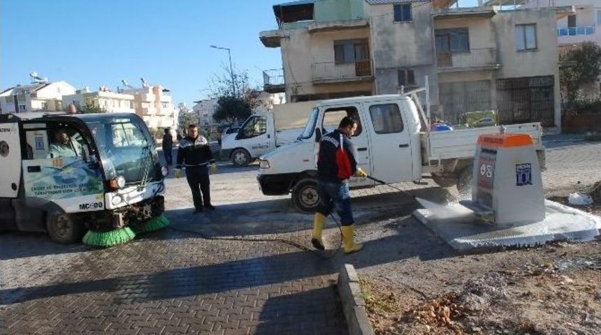 Didim Belediyesi Temizlik &Ccedil;alışmalarını Yeni Mahallede S&uuml;rd&uuml;rd&uuml;