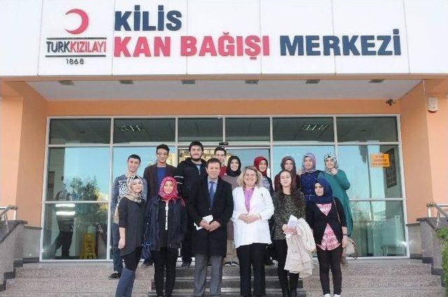 Üniversiteliler Kan Bağışında