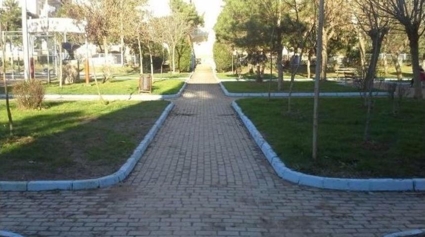 K&ouml;rfez&rsquo;de Parklar Yenileniyor