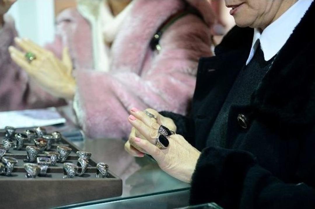 Outlet M&uuml;cevher Fırsat G&uuml;nleri Başladı