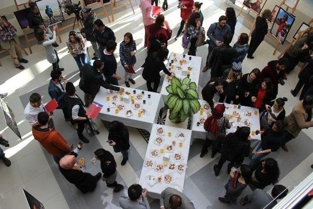 İletişim Fakültesi’nde Fotoğraf Sergisi