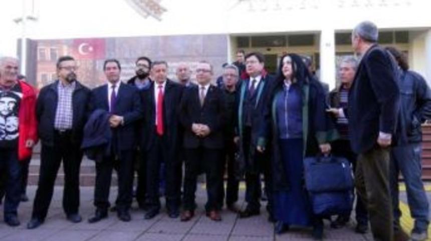 Erdoğan &Ccedil;iftine Hakaret Pankartına Para Cezası