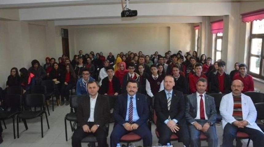Başkan Gen&ccedil;, Sosyal Bilimler Lisesi&rsquo;nde &Ouml;ğrencilere Ders Verdi
