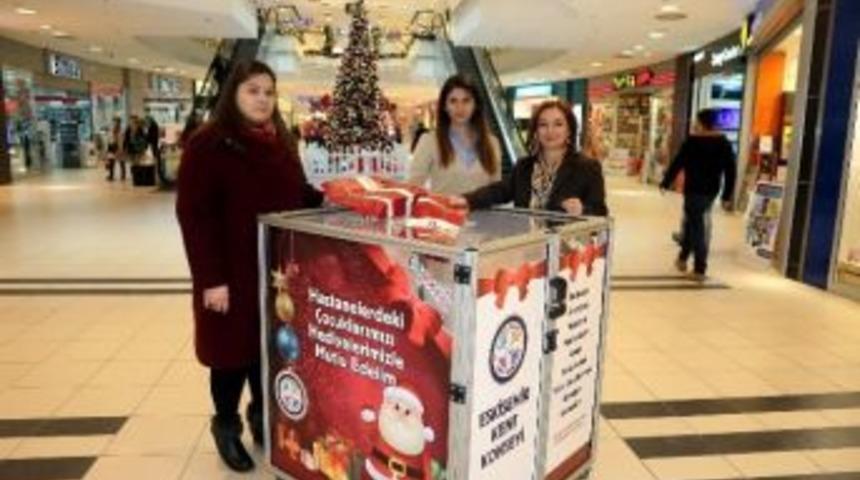 Hasta &Ccedil;ocuklar İ&ccedil;in Hediye Kumbarası Espark&rsquo;ta