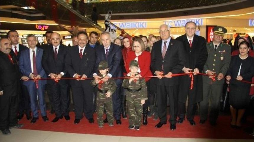 Gaziantepli Şehitler Anısına Sergi A&ccedil;ıldı