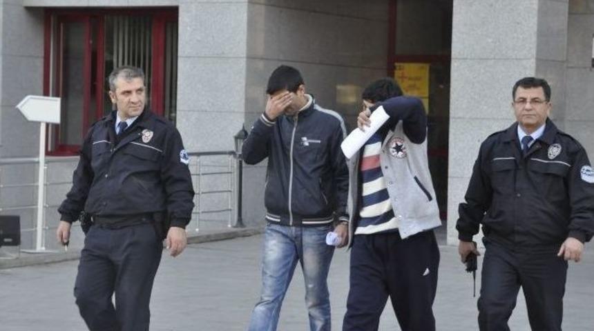 Antalya&rsquo;da Market Hırsızları Tutuklandı