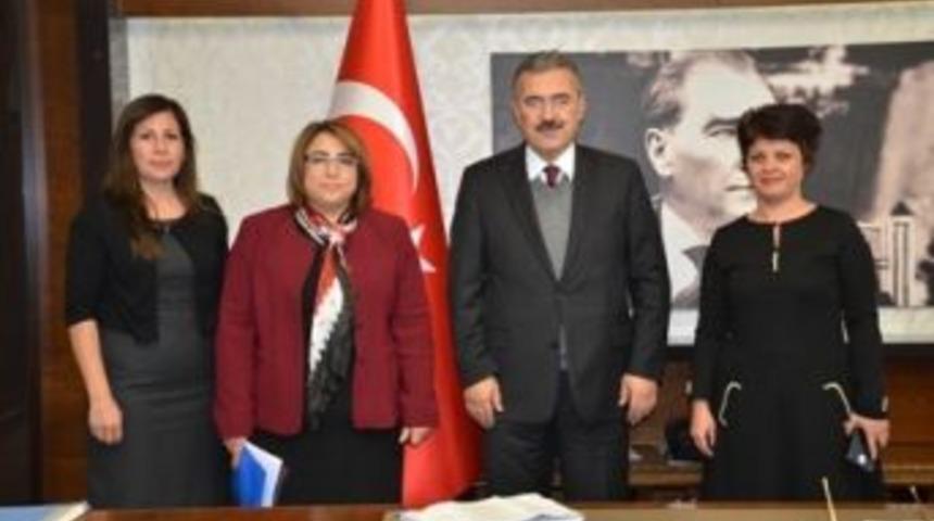 Argo Ve K&uuml;fre Savaş A&ccedil;tılar