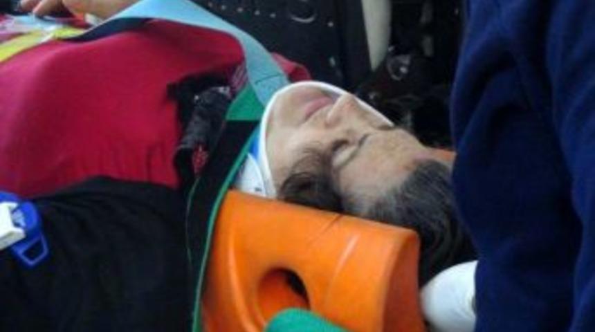 Merdiven Boşluğuna D&uuml;şen Kadın Yaralandı