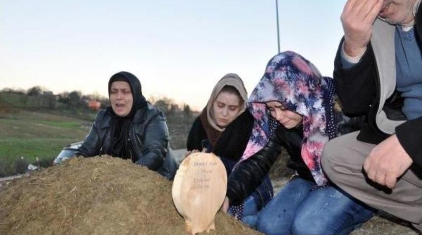 Kızının Cenaze T&ouml;renine Alınmayan Anne Bug&uuml;n Mezarına Gitti