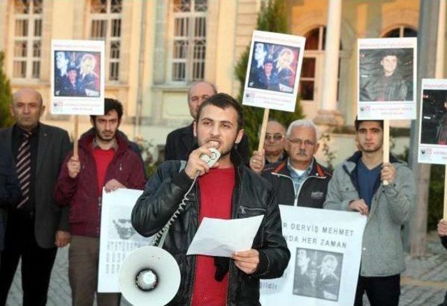 Liseli Gencin Tutuklanması, İzmir'de Protesto Edildi