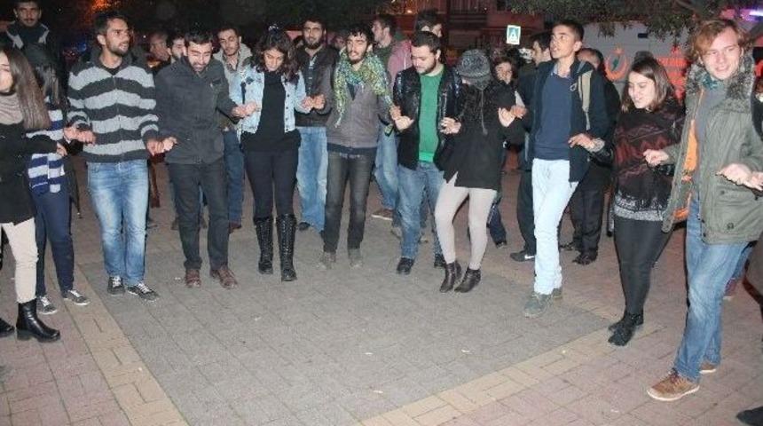 G&ouml;zaltına Alınan &Ouml;ğrenciler Serbest Bırakıldı