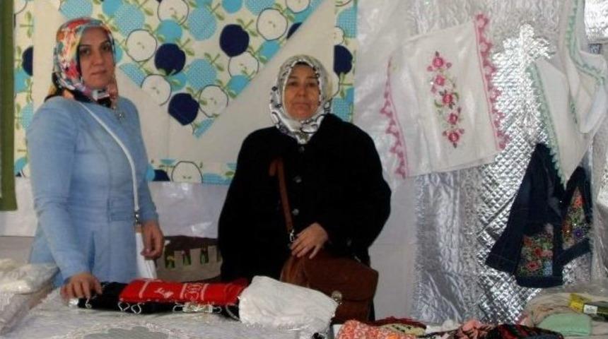 Aydın&rsquo;da &Ccedil;ocuklar Ve Gen&ccedil;ler İ&ccedil;in Kermes
