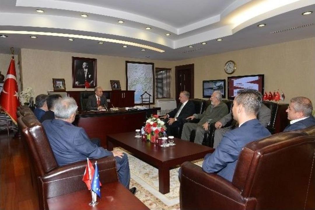 Sivil Toplum Kuruluşlarından Vali B&uuml;y&uuml;k&rsquo;e Ziyaret
