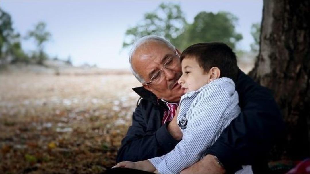 &Uuml;&ccedil; Kuşak Bir Klipte