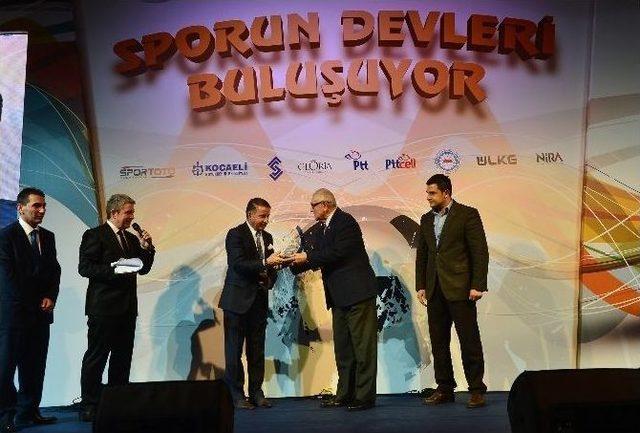 Ankara Büyükşehir Belediyesi’ne ’spora Destek’ Ödülü