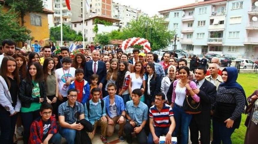 Gen&ccedil; Denizli Kul&uuml;pleri &Uuml;yeleri, Eserlerini Sergileyecek
