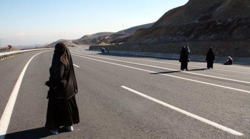 Belediye Şehre Musallat Olan Dilencileri Şehir Dışına Bırakıyor