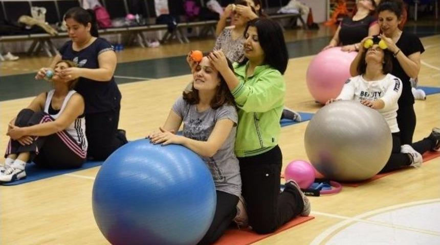 Aliağalı Kadınlardan Spora Yoğun İlgi