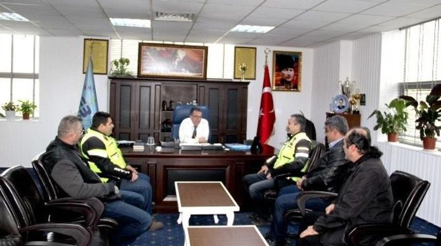 Edremit K&ouml;rfezi Motosiklet Kul&uuml;b&uuml; Derneği Başkan Saka&rsquo;yı Ziyaret Etti