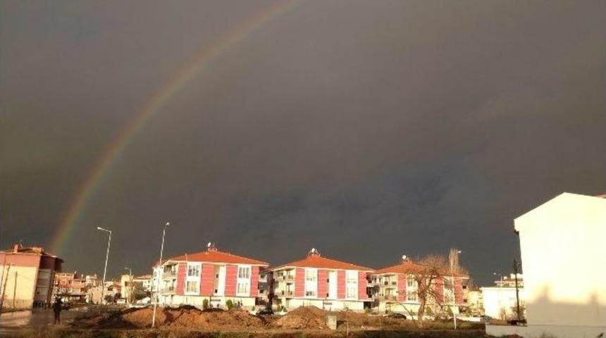 Balıkesir&rsquo;de G&ouml;kkuşağı Manzarası