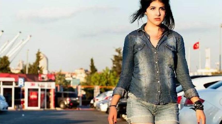 Maral B&uuml;y&uuml;ksara&ccedil;: T&uuml;rkiye&rsquo;De 1-2 Kere Uyuşturucu &Ccedil;ektim