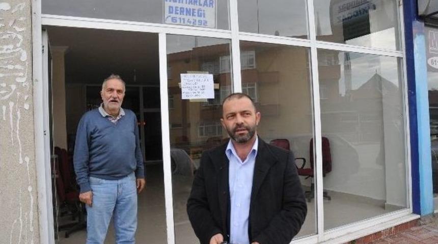 Ak&ccedil;akoca Muhtarlar Derneği Yeni Yerine Taşındı