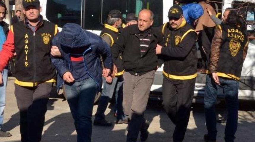 Kahveye Kumar Baskınında 7 Tabanca Ele Ge&ccedil;irildi