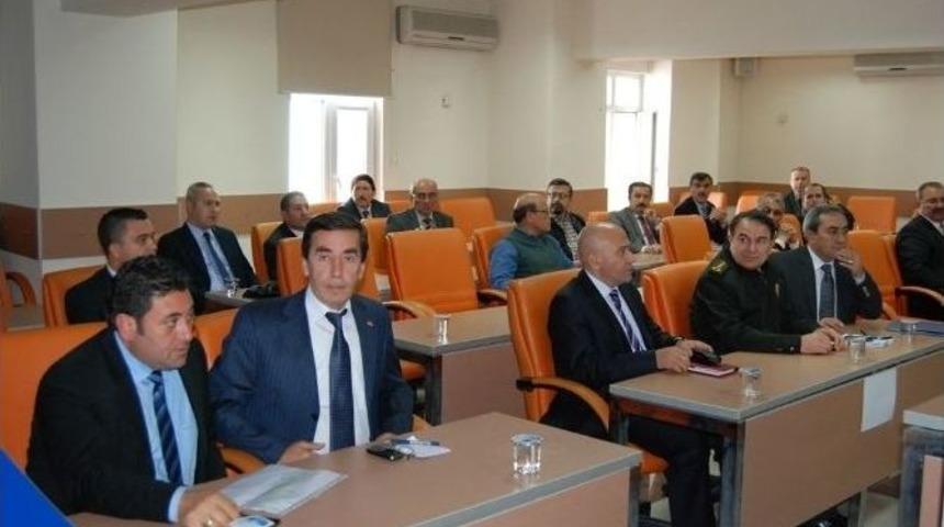 &Ccedil;anakkale&rsquo;de Toplantı Ve G&ouml;steri Y&uuml;r&uuml;y&uuml;şleri G&uuml;zergahları Belirlenecek