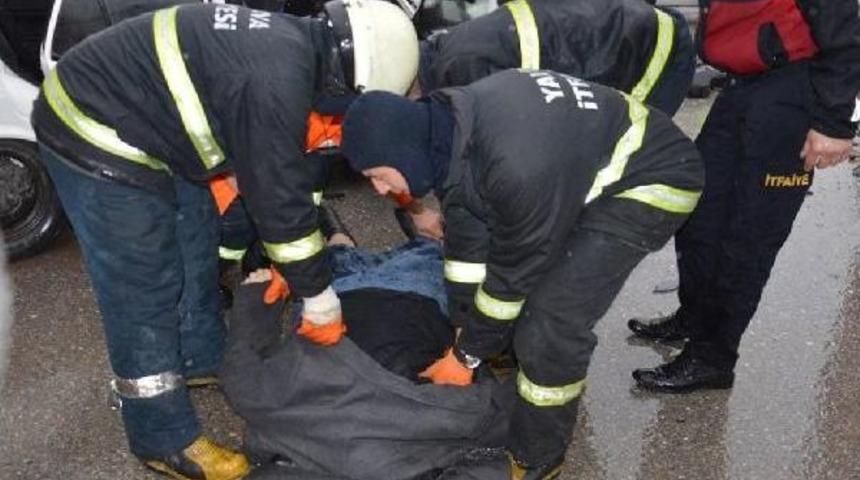 Yalova'da Kaza: 1 &Ouml;l&uuml; 2 Yaralı