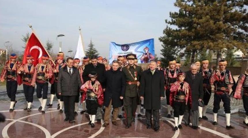 Seğmenler, Atat&uuml;rk'&uuml;n Ankara'ya Gelişini Canlandırdı