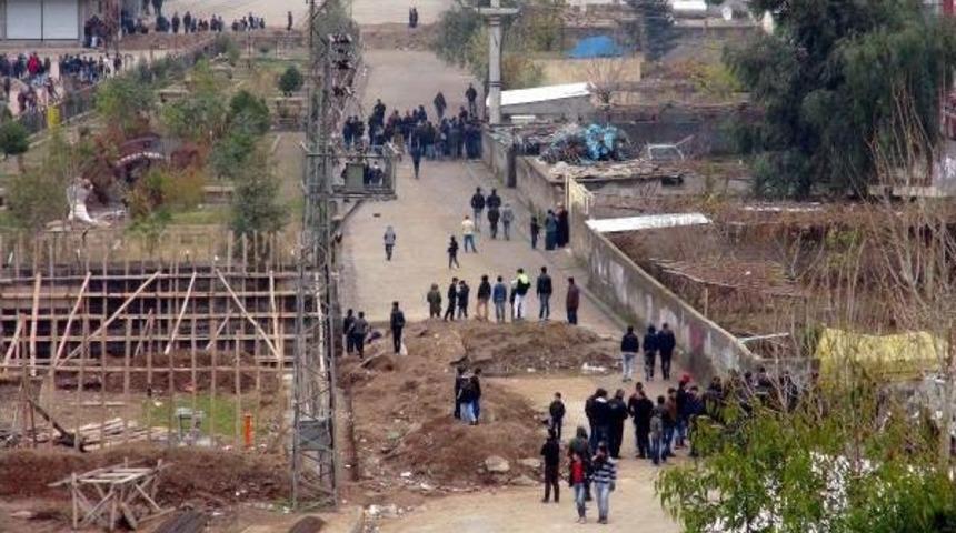 Cizre'de Pkk İle H&uuml;da-Par &Ccedil;atışması: 2 &Ouml;l&uuml; (2)