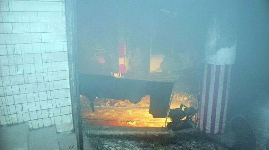 Oto Yıkamacıda Yangın