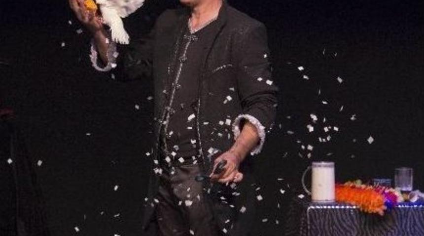 Canik&rsquo;te İll&uuml;zyon G&ouml;sterisi