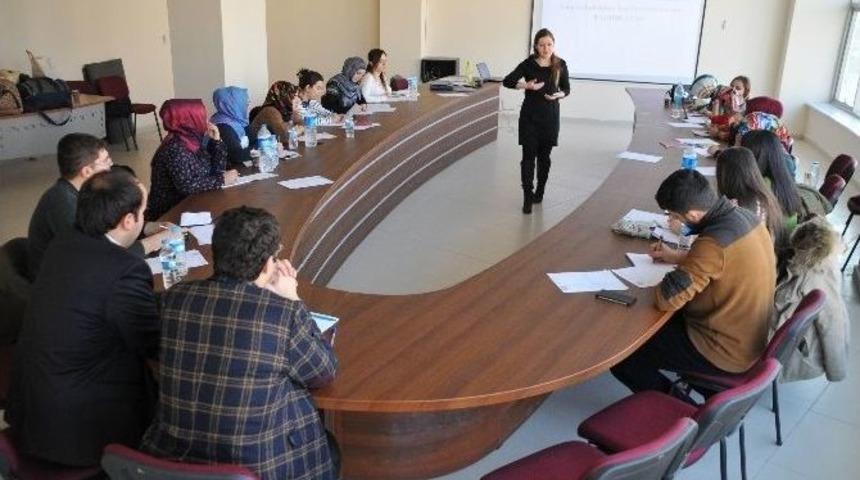 &ldquo;mesleki Rol Gelişimi&rdquo; Eğitimine Katılan Sağlık&ccedil;ılar Sertifikalarını Aldı