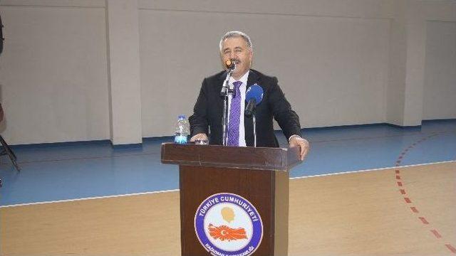 Kağızman 1. Spor Turnuvası Açılış Töreni İle Başladı