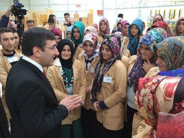 Bakan Yılmaz, Bingöl’deki Temaslarına Devam Ediyor