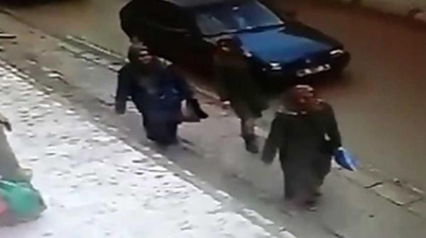 'kiralık Ev Arıyoruz' Bahanesiyle Girdikleri Evleri Soyan 3 Kadın Yakalandı