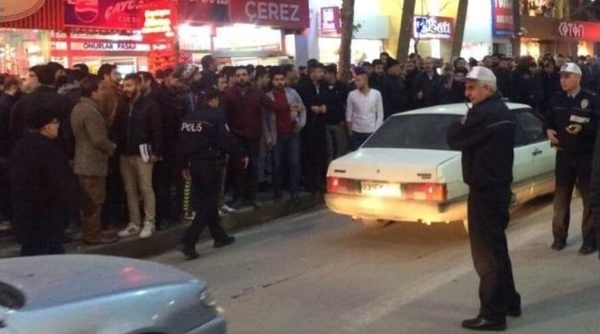 Elazığ&rsquo;da İki Grup Arasında Kavga: 2 Yaralı