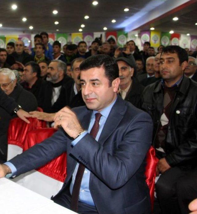 Demirtaş: Hdp'nin Akp İle İttifak Yaptığını Söylemek Alçaklıktır(2)