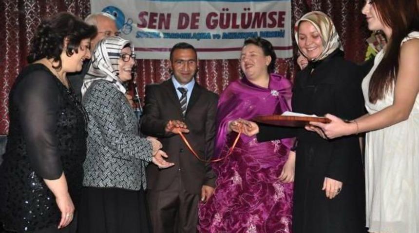 G&ouml;rme Engelli &Ccedil;iftin Aşkı Engel Tanımadı