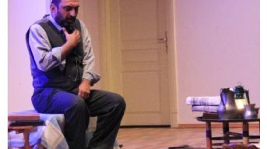 Yenilmez, Akif&rsquo;i Canlandırdı