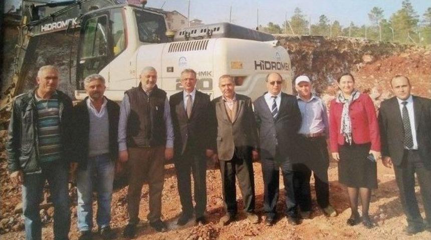 Gebze&rsquo;nin En B&uuml;y&uuml;k İkinci Camisine &Ccedil;ıldır&rsquo;lı Eli